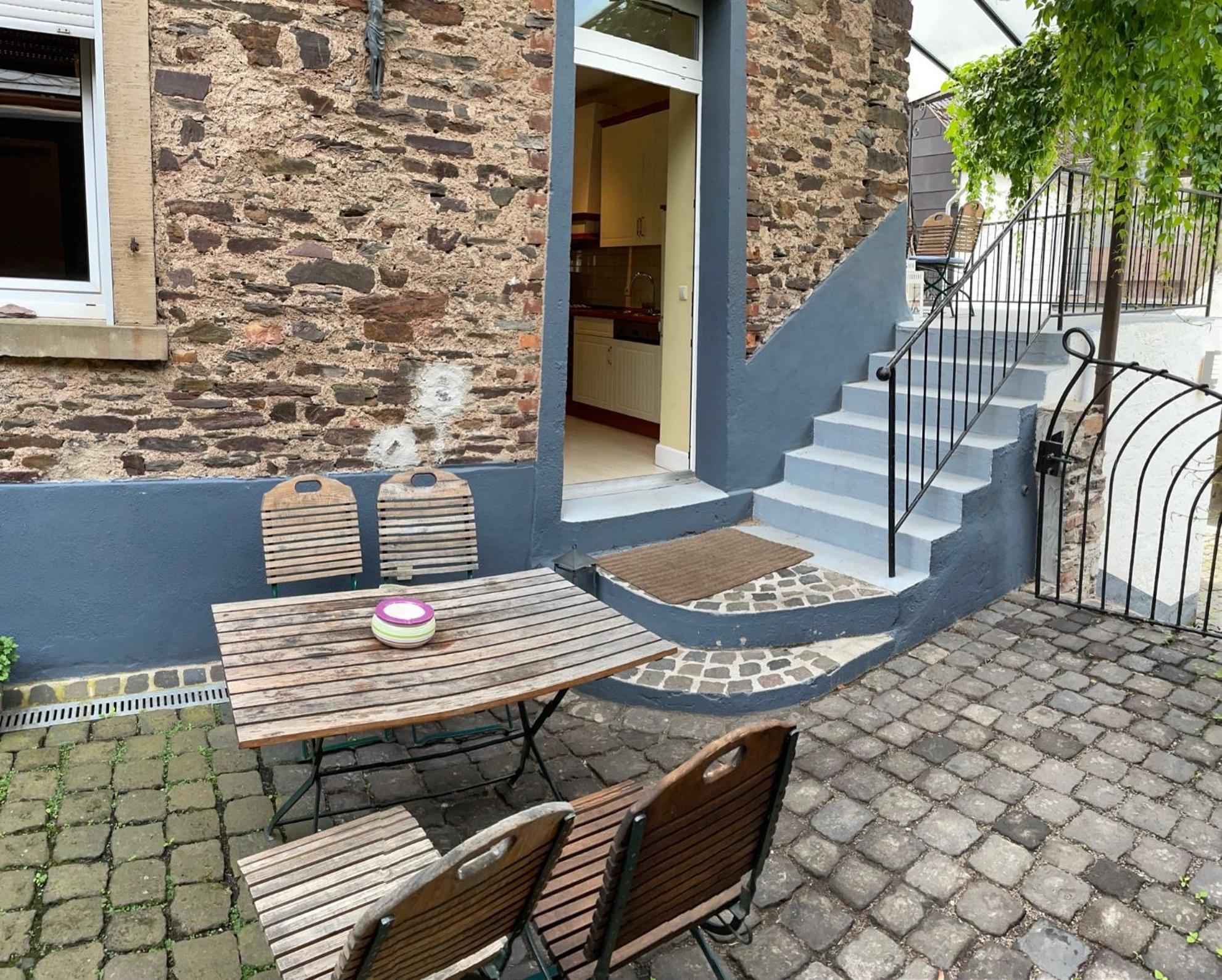 Springiersbacher Hof Ediger-Eller Exterior photo