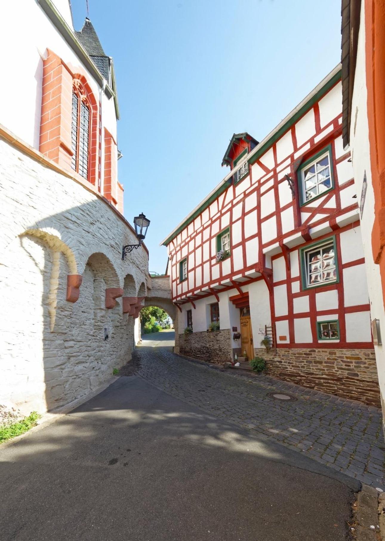 Springiersbacher Hof Ediger-Eller Exterior photo